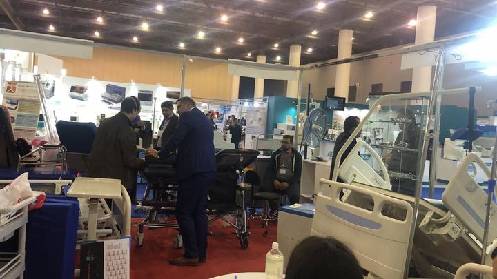 Salon professionnel : présentation de matériel