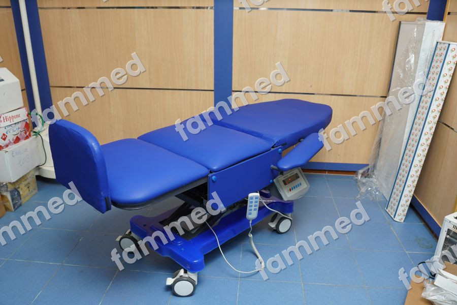Fauteuil médical avec pesage 2